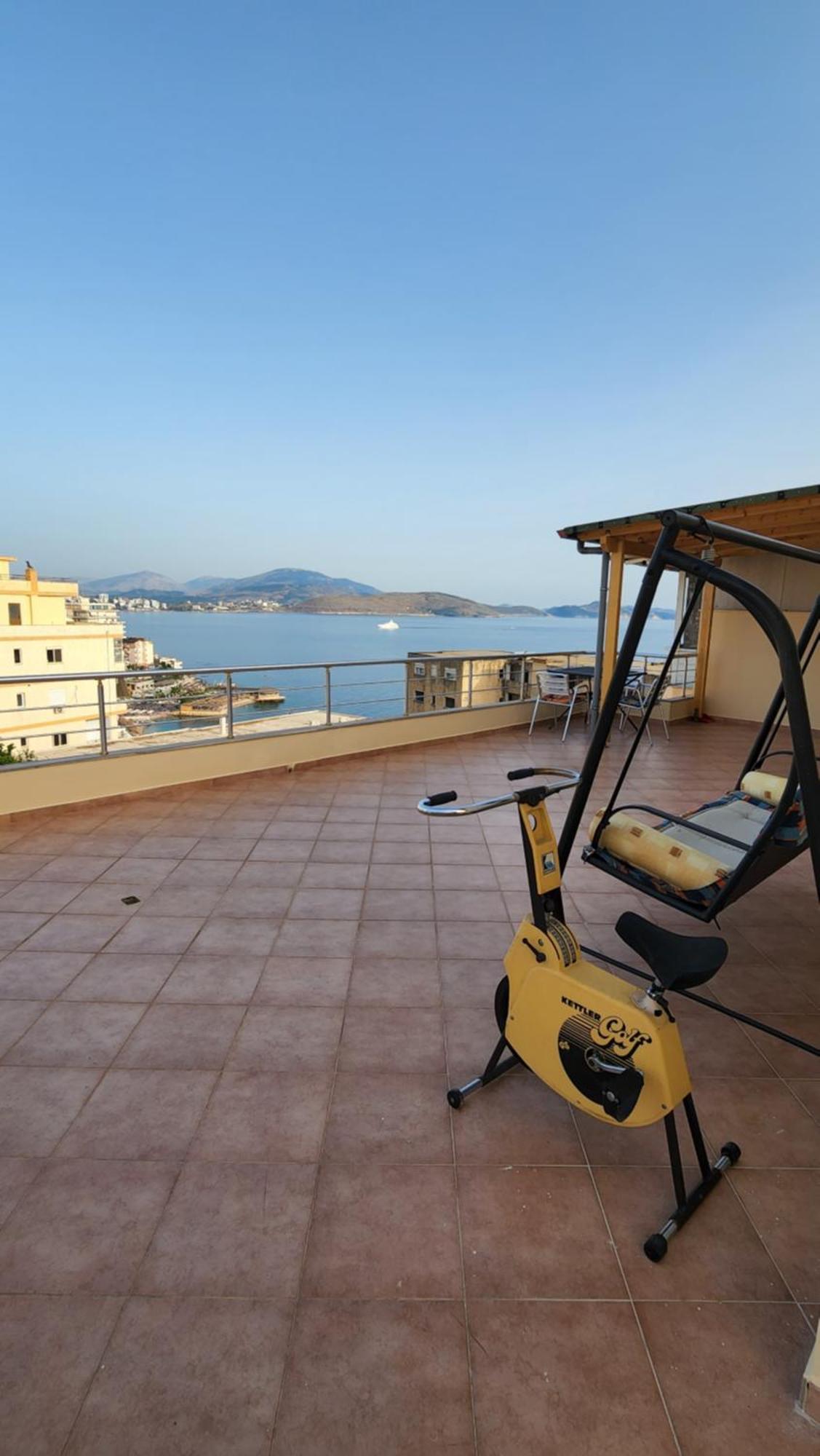 Glen'S Rooftop Sarandë Exteriér fotografie